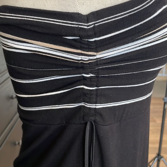 White House Black Market Strapless Dress - Picture 8 of 11